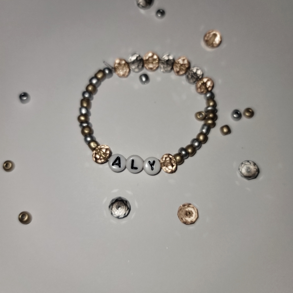Hand made beads bracelet